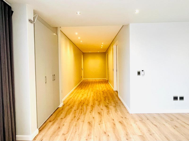 4 Bedroom Property for Sale in Constantia Western Cape